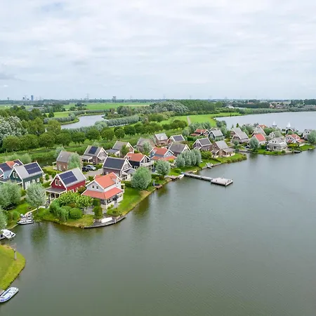 In South Holland With Private Jetty