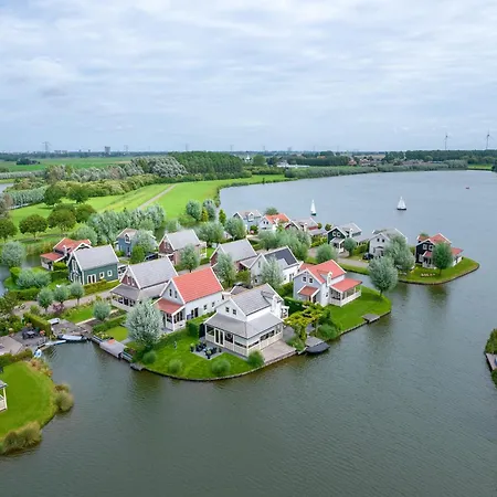 In South Holland With Private Jetty Nyaraló Simonshaven