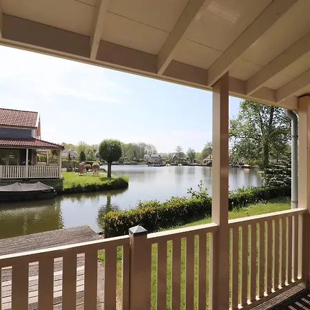In South Holland With Private Jetty Nyaraló Simonshaven