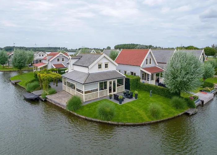 بيت للعطل In South Holland With Private Jetty *